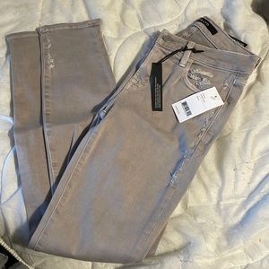 NWT JBrand jeans. Mid-rise skinny jeans
